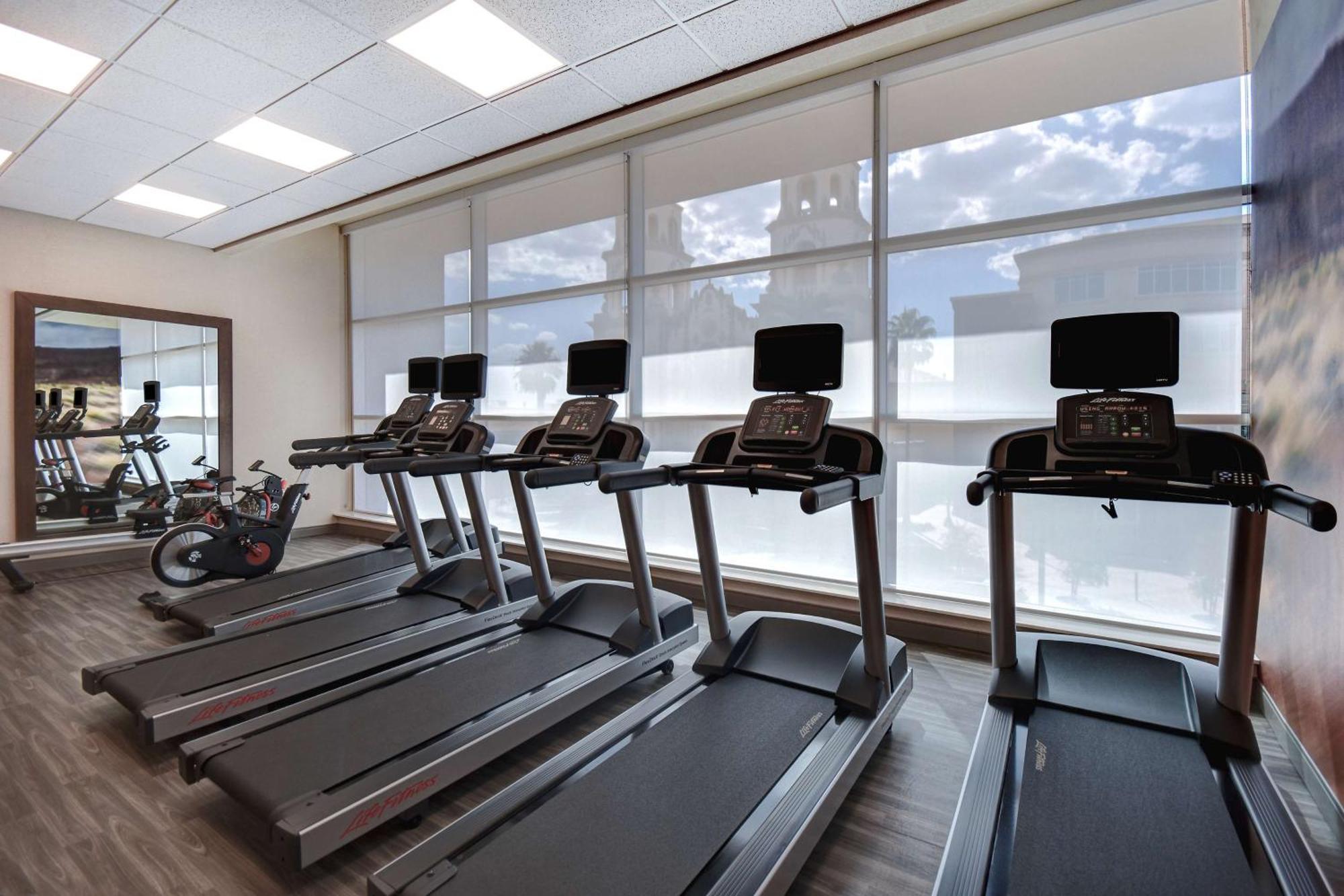 Home2 Suites By Hilton Tucson Downtown 외부 사진